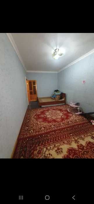 5 микрайондан 3 хонали 3 каватдан квартира сотилади