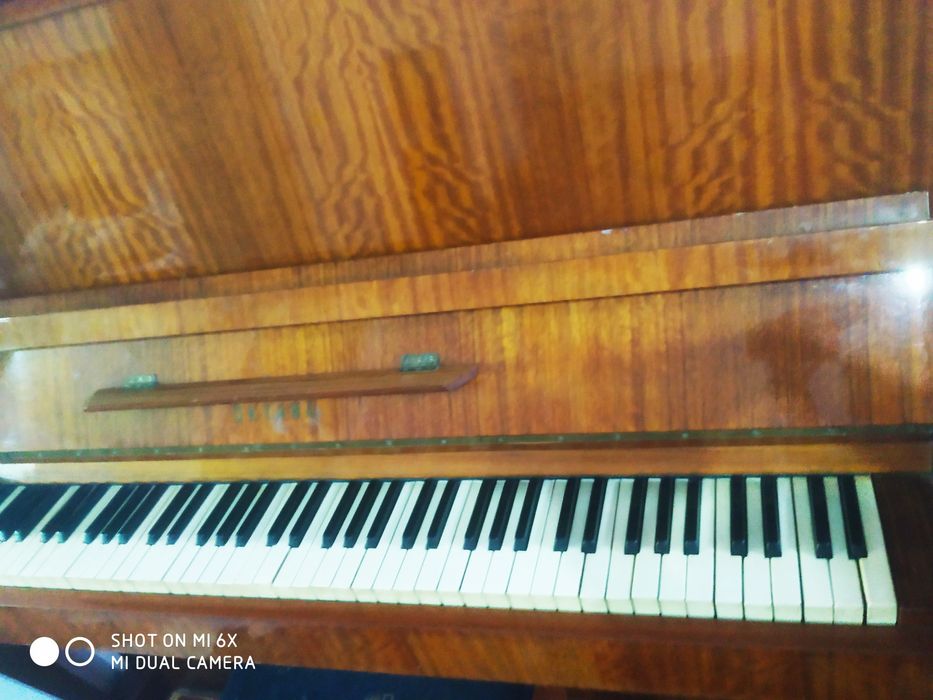 Холатлари аъло барчасини тел килганда  келишиб гаплашилади.