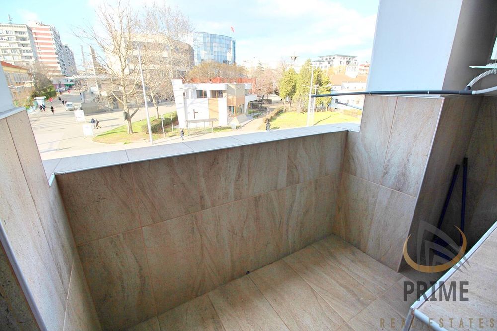 Дава се под наем Двустаен апартамент в Бургас, Център - 65 кв.м за 459 € - Снимка #11