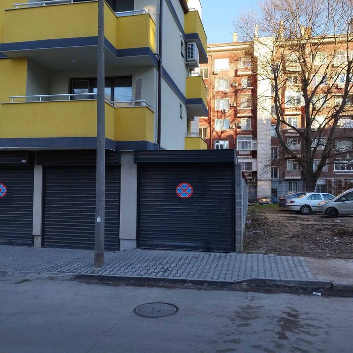 Дава се под наем Гараж / Паркомясто в с. Гецово, Област Разград - 14 кв.м за 76.5 € - Снимка #1