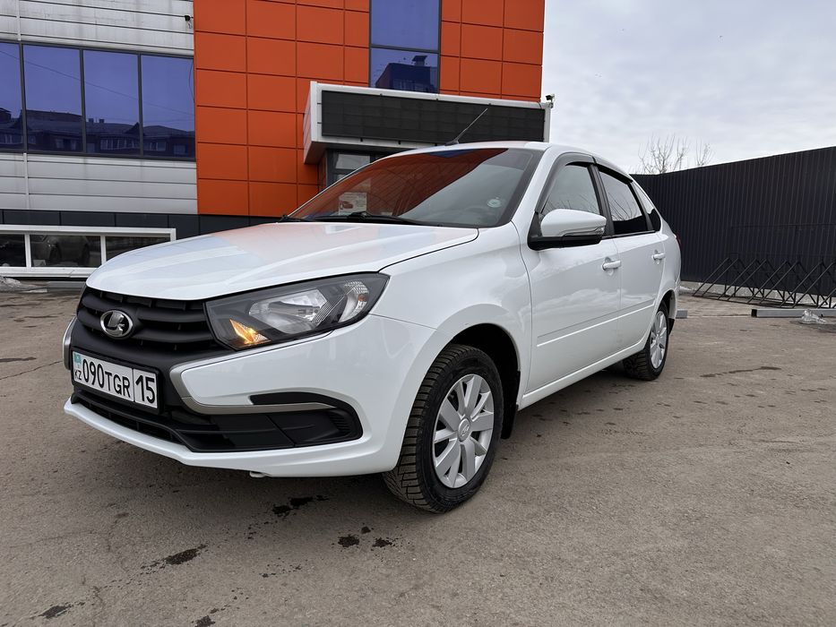 LADA granta 2023 год