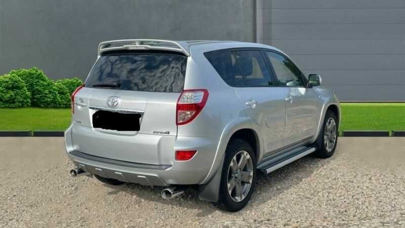 TOYOTA RAV4 2010 — imagine 5