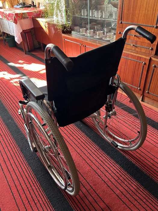 Инвалидная коляска,