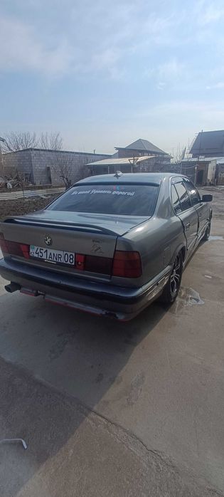 1990жыдғы 2.5газ бензин