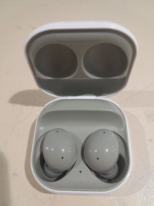 Продам Наушники Оригинал Galaxy Buds 2