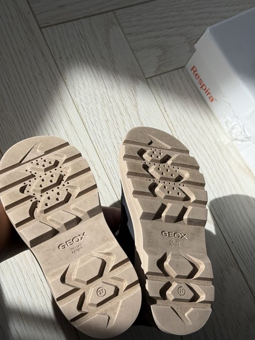 Продам ботинки geox