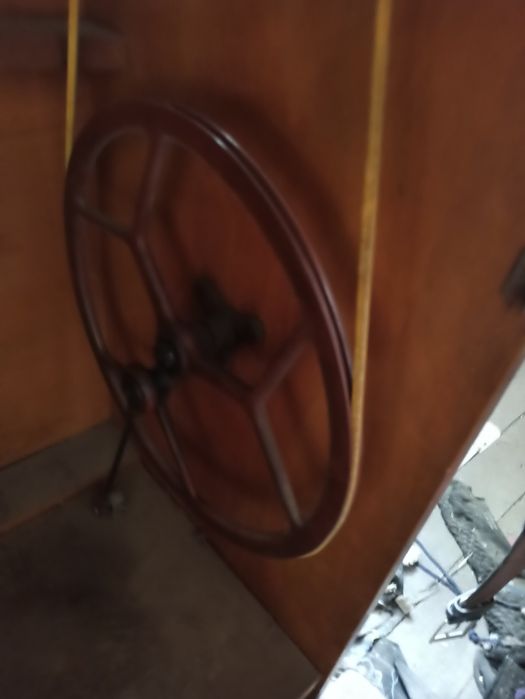 Продаётся швейная машина Веретас