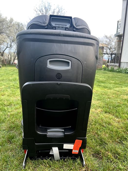 Детско столче за кола Britax Romer Dualfix M i-SIZE, (от 61 до 105 см)