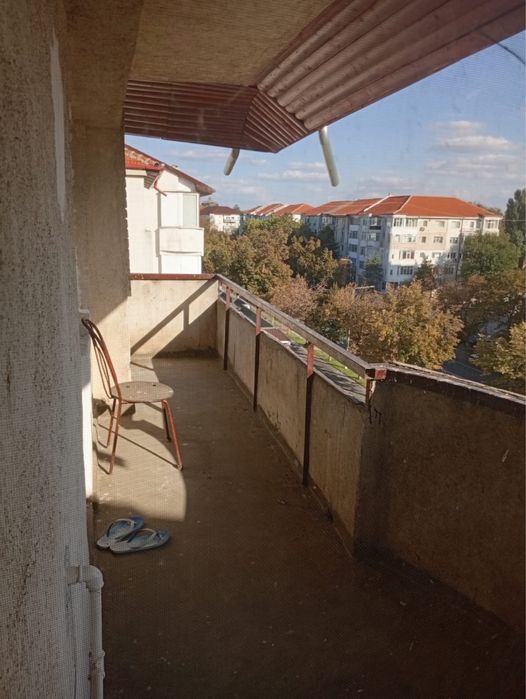 Vand apartament 4 camere