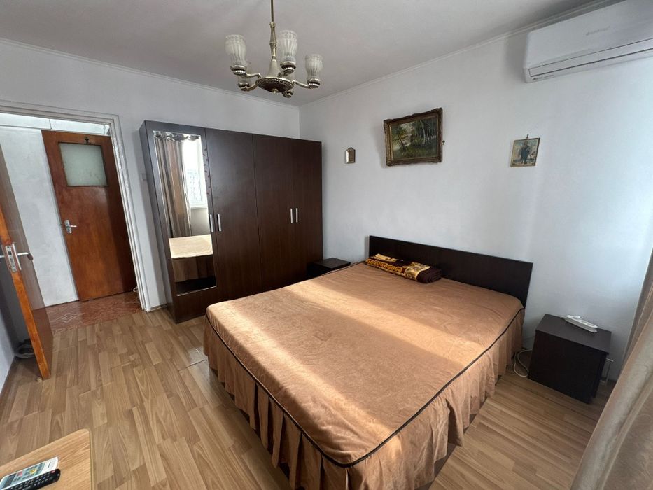 Închiriez apartament