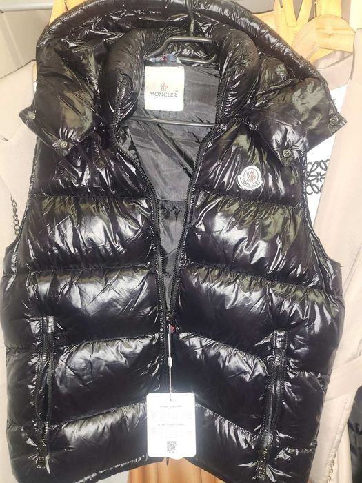 Продавам различни якета и елеци