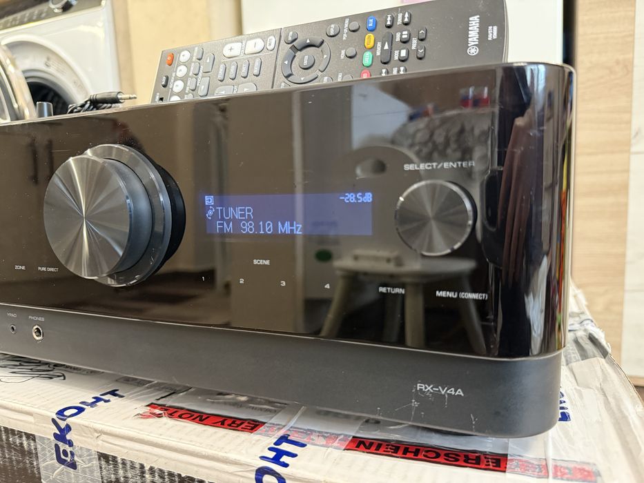Yamaha RX-V4a Bluetooth Wi Fi