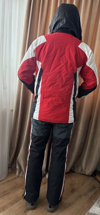 Costum de ski Atomic in stare foarte buna sky snowboard