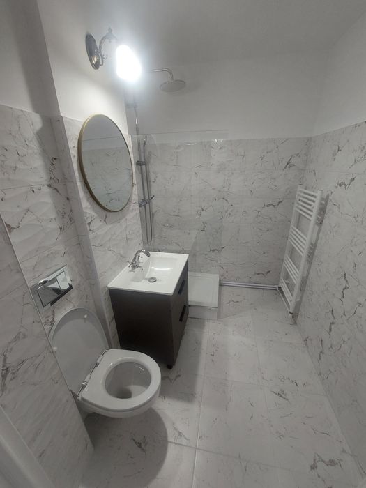 PF vand apartment cu 3 camere decomandate