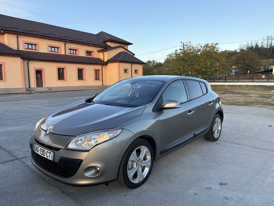 RENAULT Megane 2011 — imagine 2