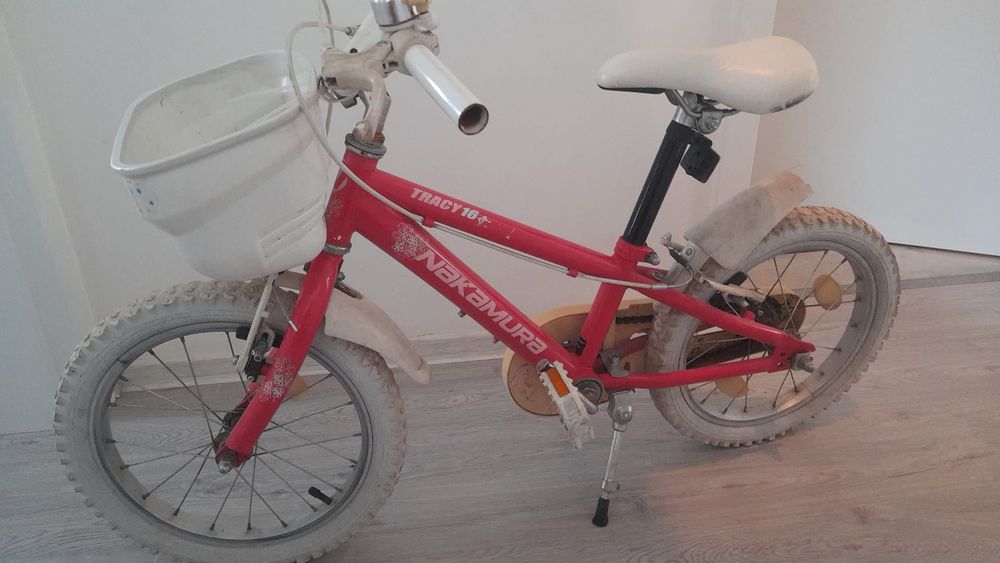 Bicicleta pentru copii Nakamura, cu cadru metalic rosu,  roti stabile pe 16