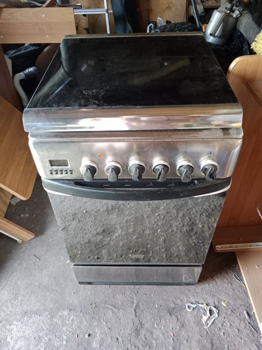 Газовая плита Hotpoint Ariston