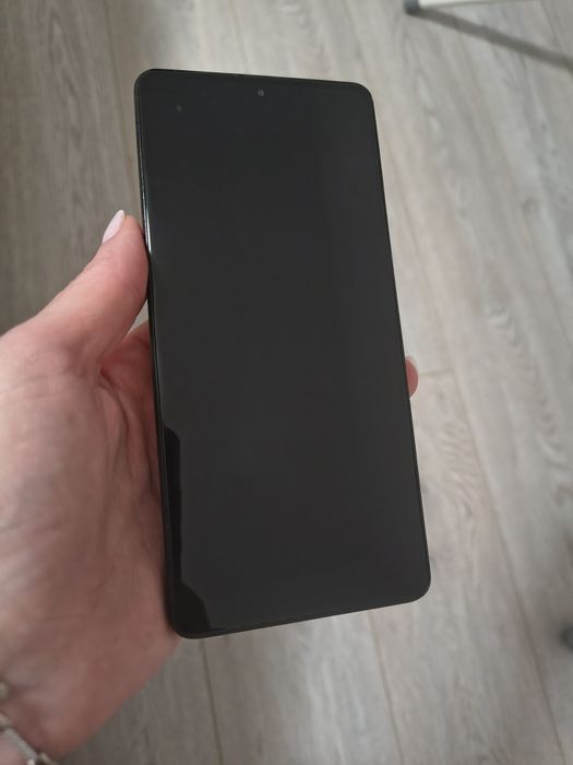 Vând Redmi Note 12 Pro+ 5G