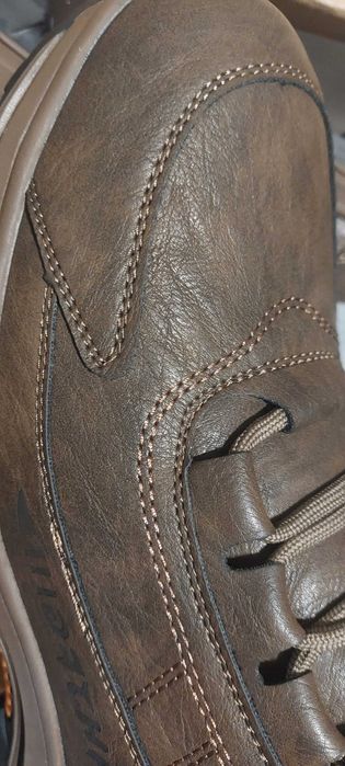 Продавам нови мъжки обувки