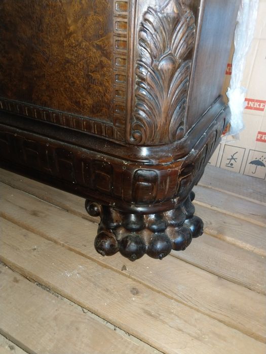 Dulap vechi de colectie