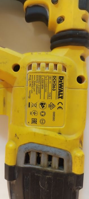 Продам комплектом ОРИГИНАЛ Dewalt