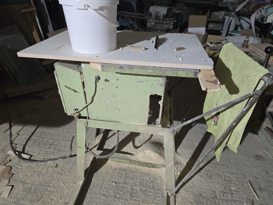 Станки по деревообработке.