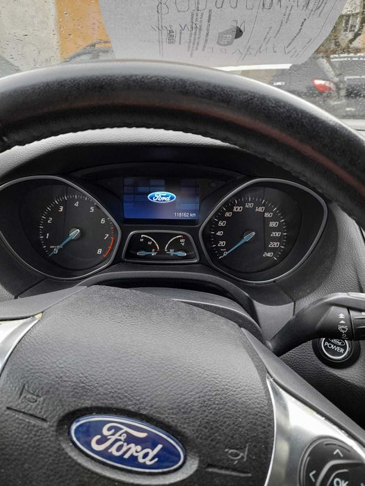 Ford Focus 2011 -