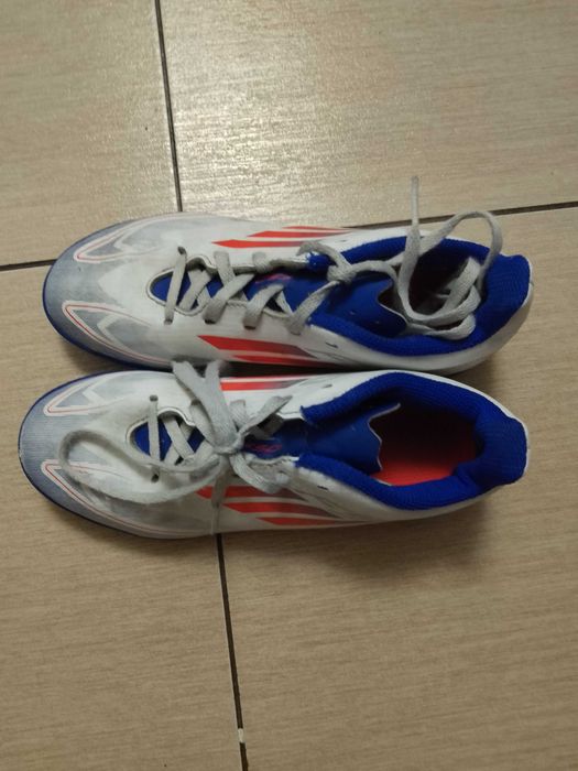 Adidași fotbal copii