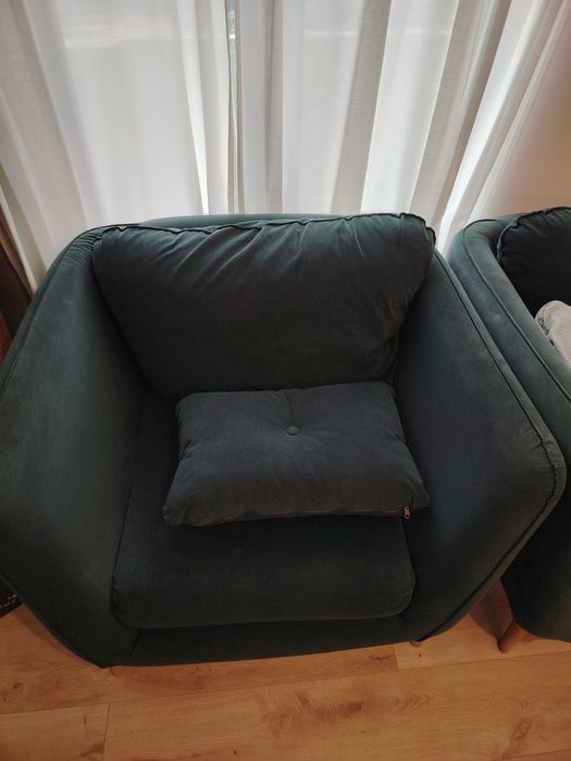 3 piese canapea 3 pers extensibila , canapea 2 pers si fotoliu 1 pers