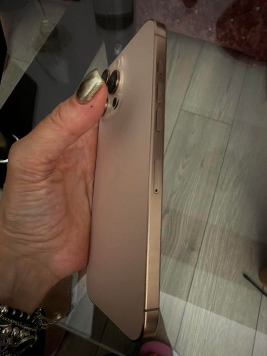 iPhone 16 pro max