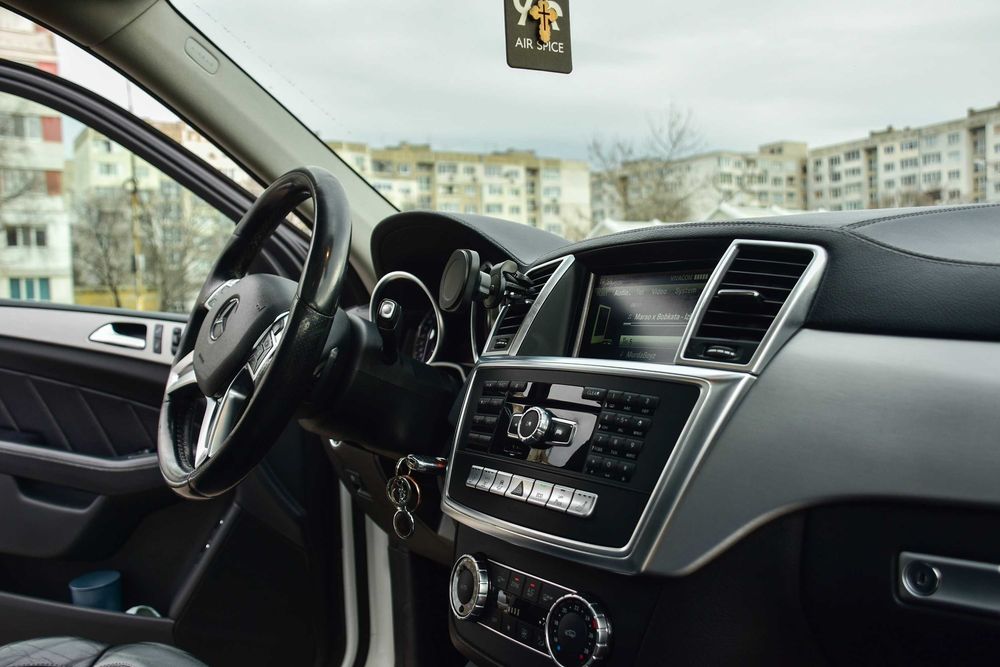 Mercedes GL 350d 4MATIC 2015г