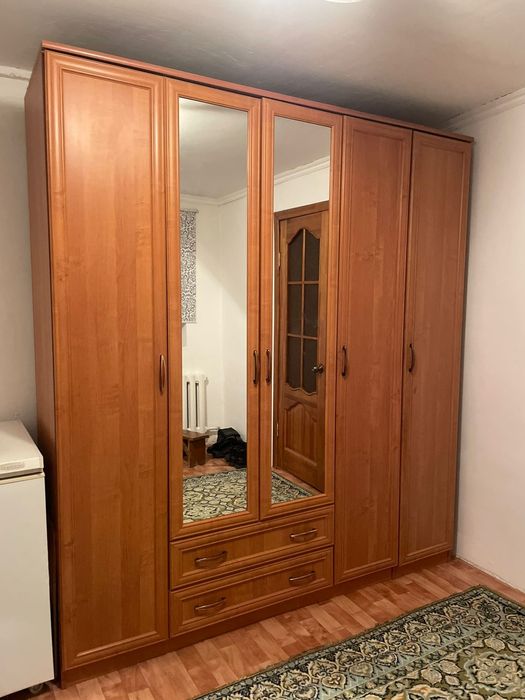 Шкаф 5-дверный с зеркалами