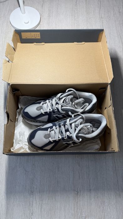 New Balance 1906R