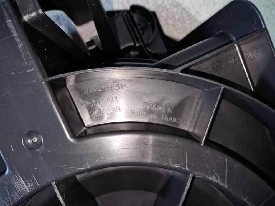 Suport kit de pană Renault Megane IV - 997502156r