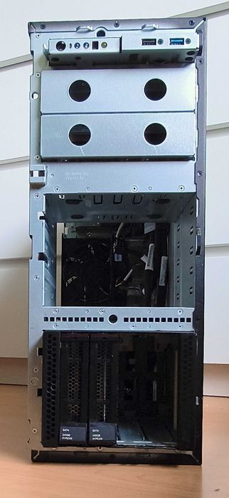 Офис сървър Lenovo ThinkSystem ST250 Tower 4LFF Xeon E-2236 32GB RAID 530-8i MT: 7Y45