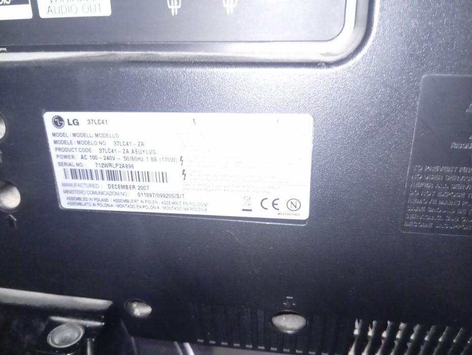 LG 37LC41 2007 год
