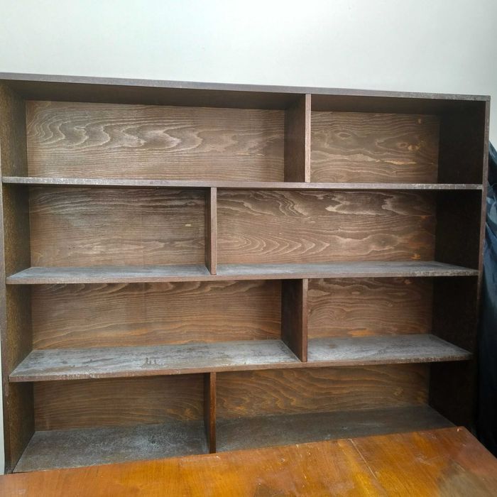 Donez mobila veche si lemne pt foc