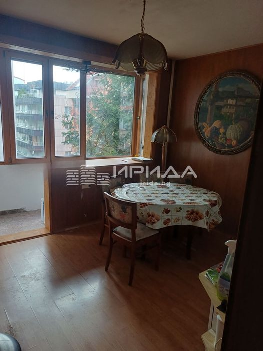 Тристаен апартамент с гараж в кв. Лозенец