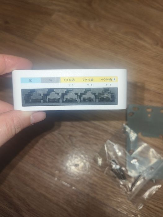 Продаётся точка доступа Wi-Fi Cisco Catalyst C9105AXW-E (Wi-Fi 6)
