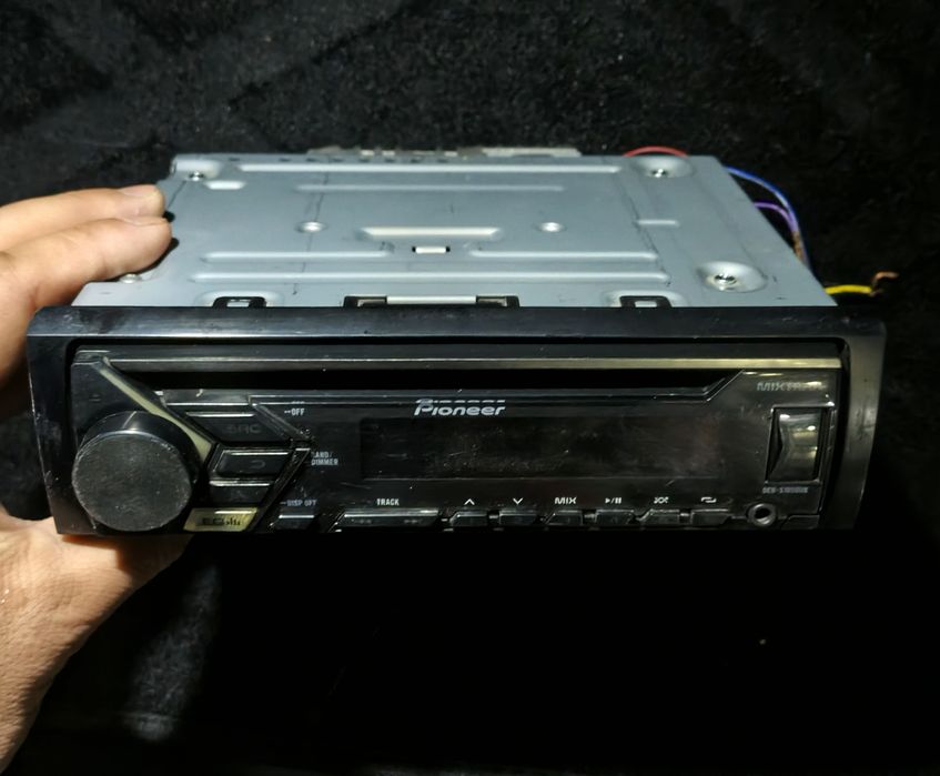 Сотилади Pioneer DEH1050UB состояние идеал