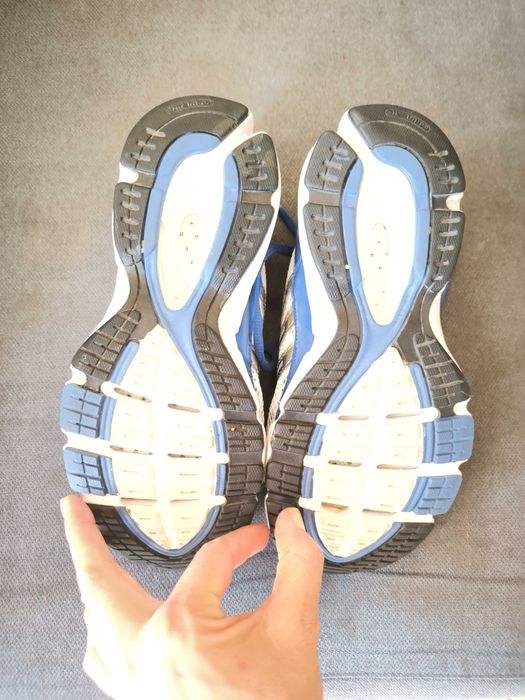 Дишащи маратонки Adidas