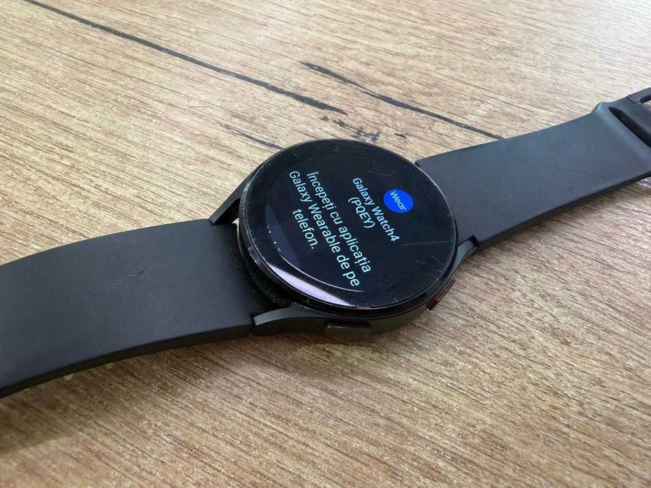Samsung Galaxy Watch4 Black | Bluetooth | Wear OS | Super AMOLED