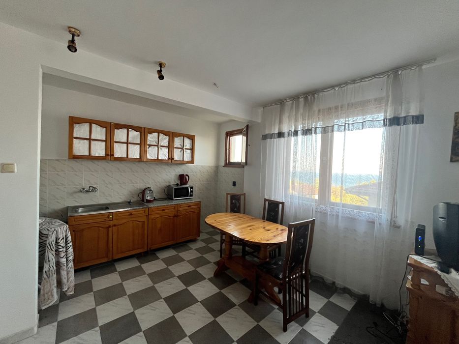 Отдавам стаи под наем за месечно настаняване в частна къща, Ален мак