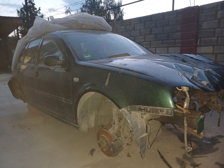 Volkswagen Гольф 4 1.6