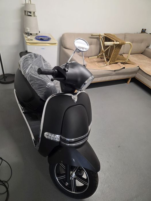 Scuter Electric Syra 90 ( făra permis )