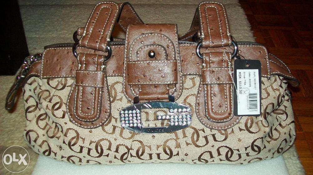 Geanta Guess