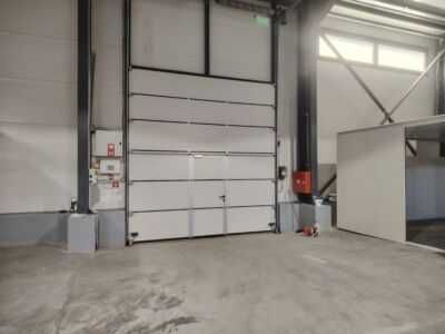 Дава се под наем Склад в Варна, Западна промишлена зона - 607 кв.м за 3712.8 € - Снимка #2