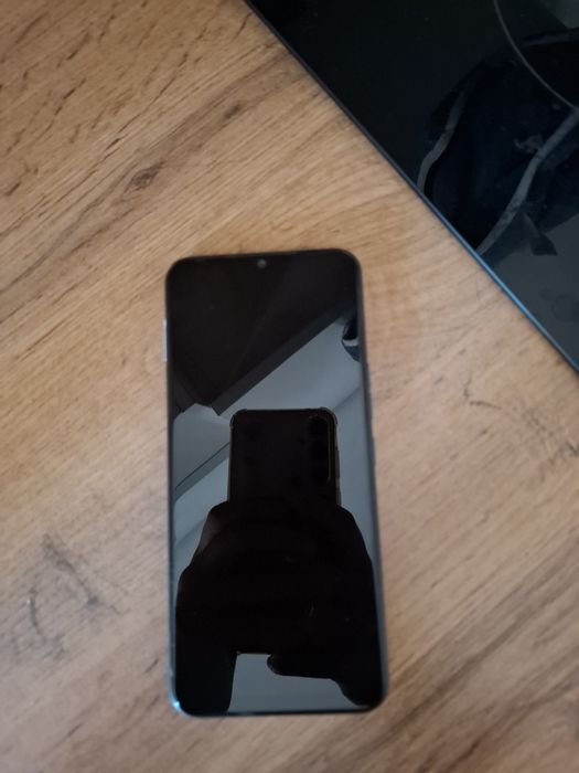 Продам Tecno spark 8