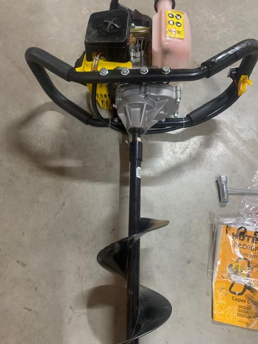 Продам мотобур Huter GGD 62