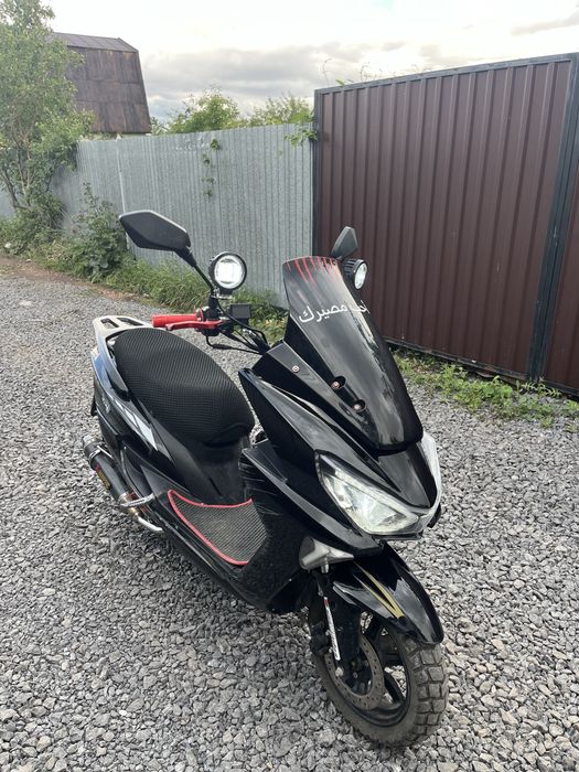 Li Ya Maxi 150cc